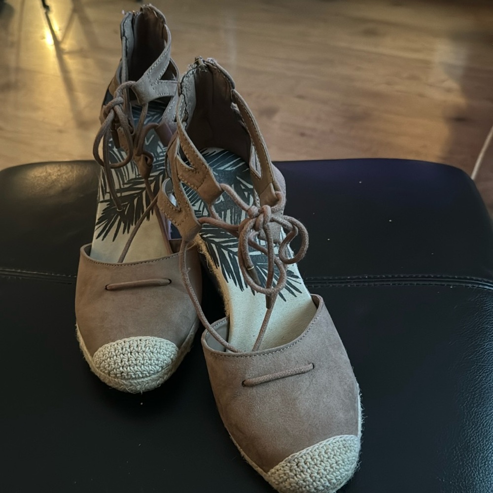 Dolce Vita 8 Monica Ghillie Espadrille Wedges